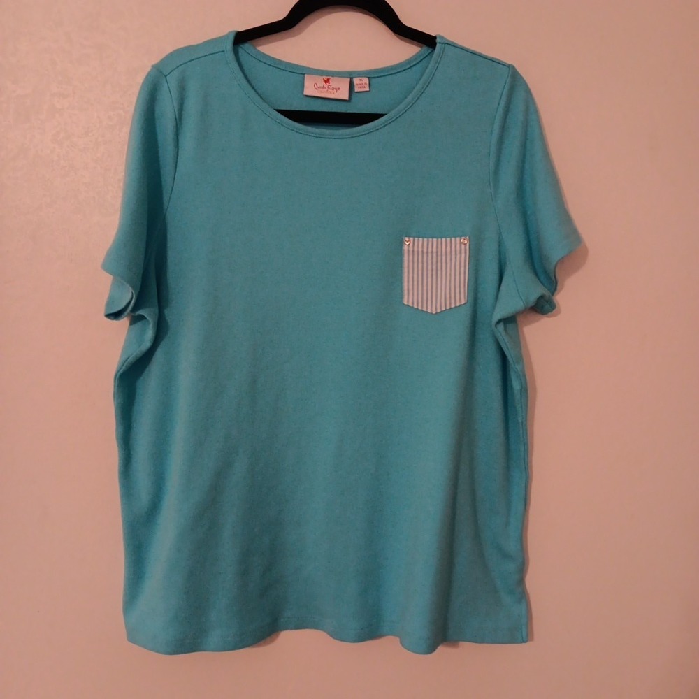 Quacker Factory Woman's XL Short Sleeved Top Blue w/‎ Striped Pocket